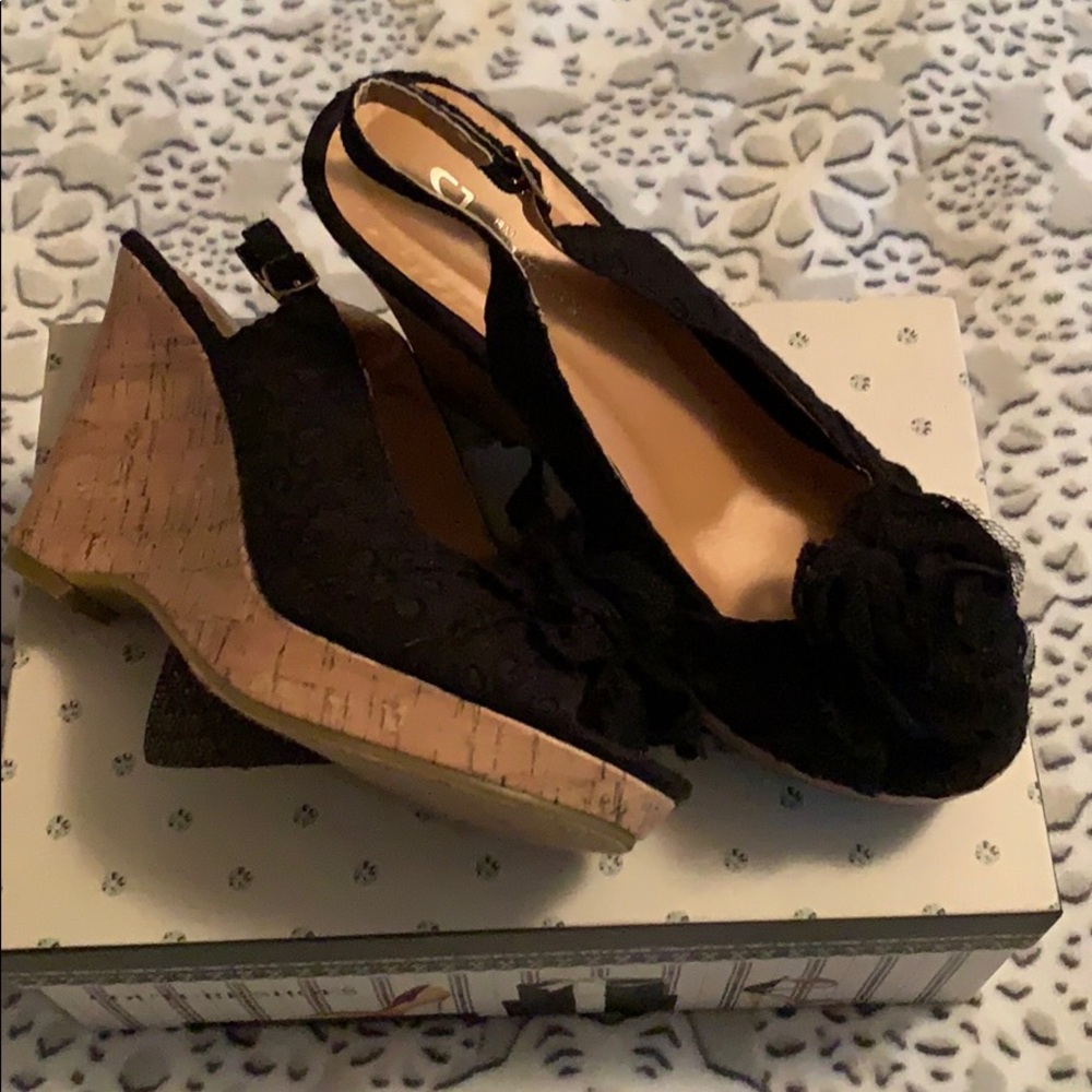 Cute black flower and lace wedges